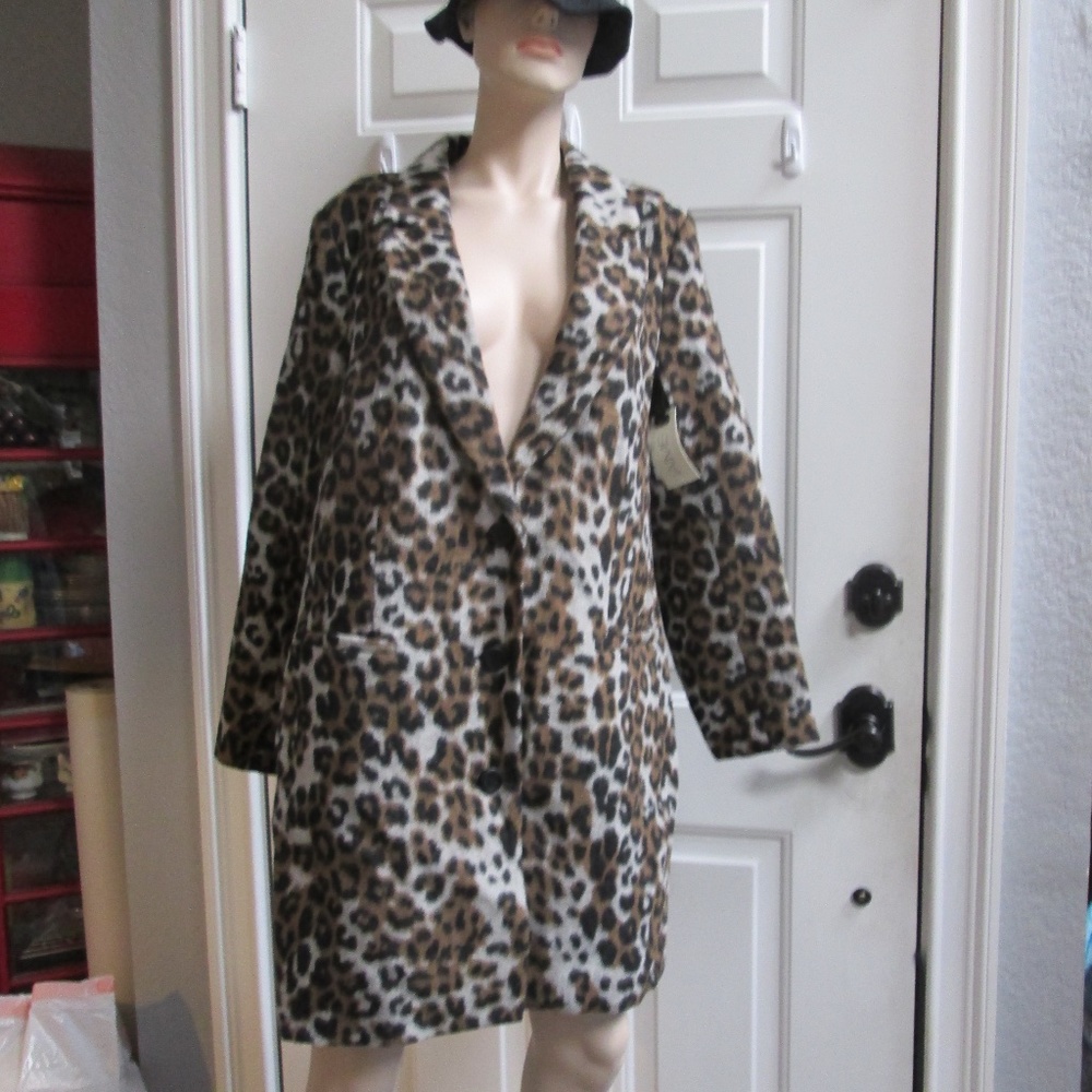 new JAIME women's LEOPARD print jacket knee length  Sz 1X